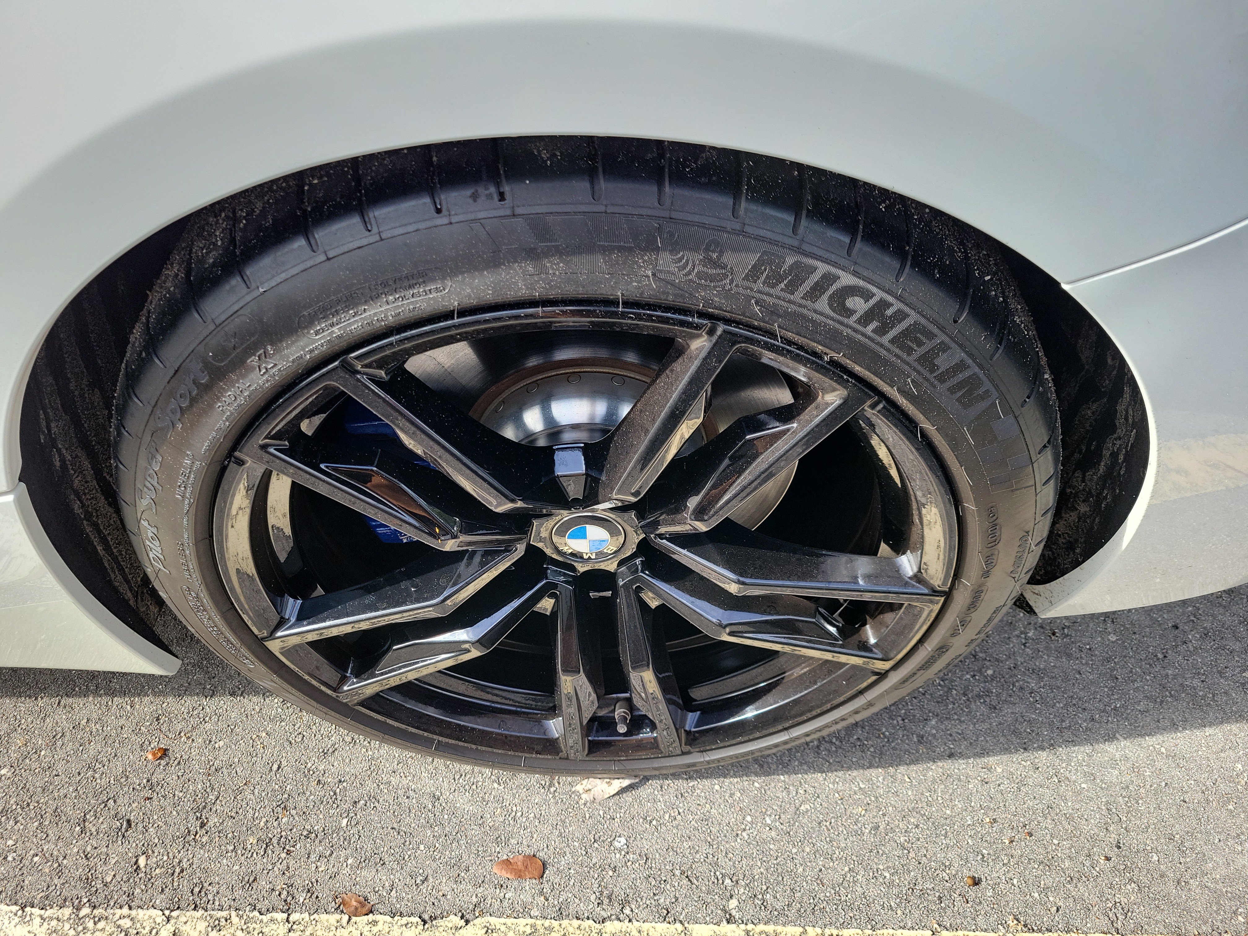 Used 2021 BMW Z4 M40i w/ Executive Package RWD image 5