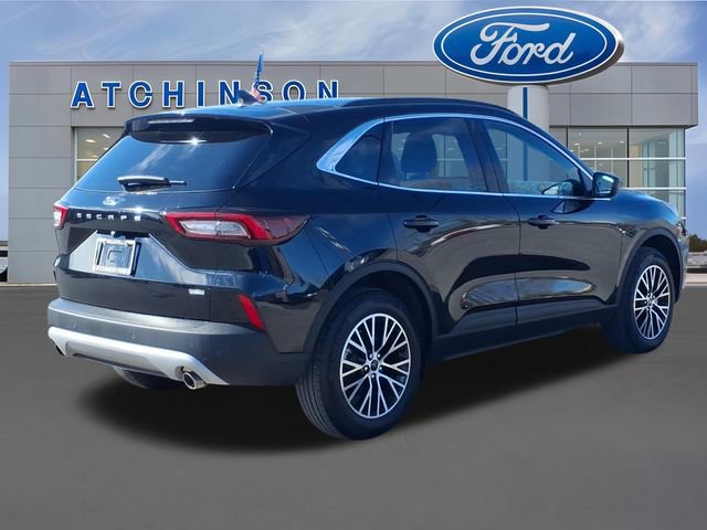 Used 2025 Ford Escape SE image 5