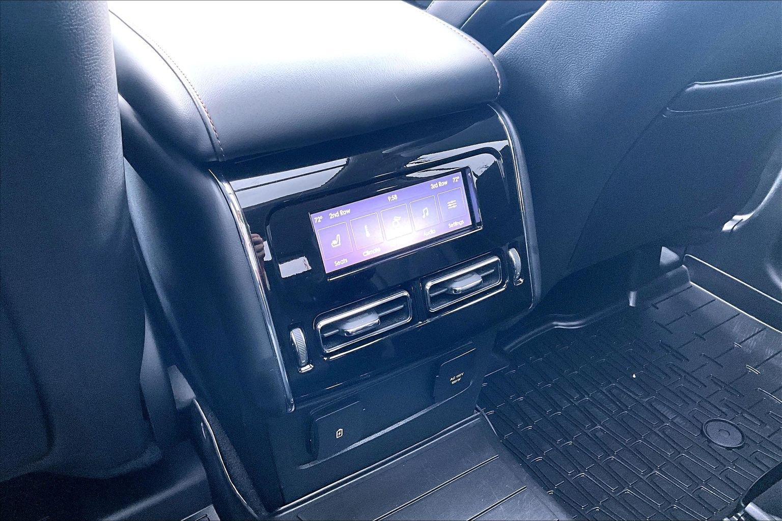 Used 2023 Lincoln Aviator Grand Touring w/ Equipment Group 301A AWD/4WD image 34