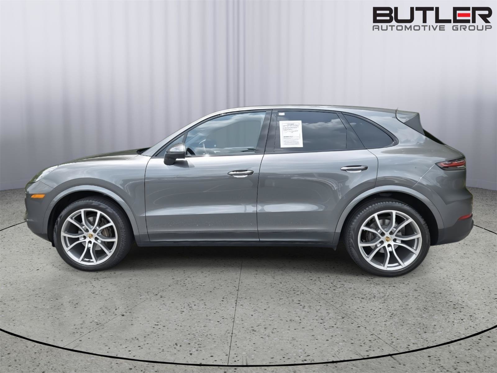 Used 2020 Porsche Cayenne AWD/4WD image 3