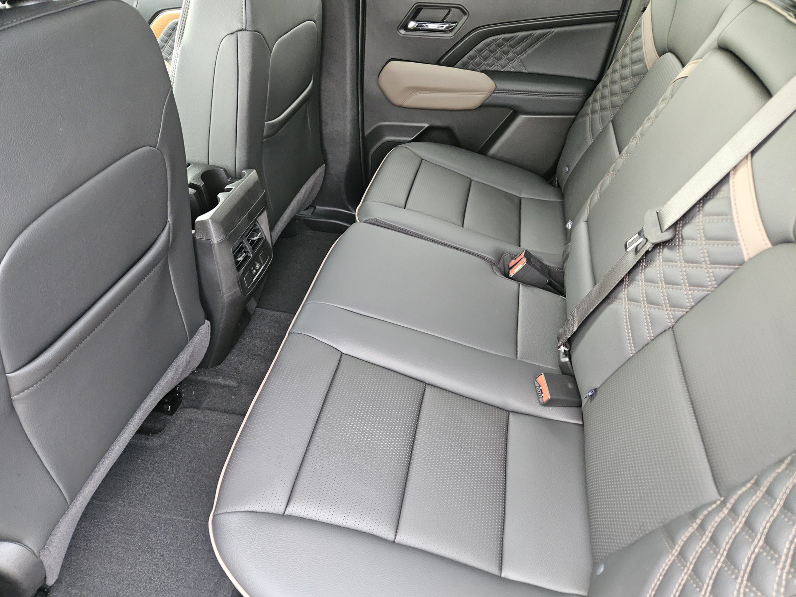 New 2026 GMC Canyon Denali AWD/4WD image 20