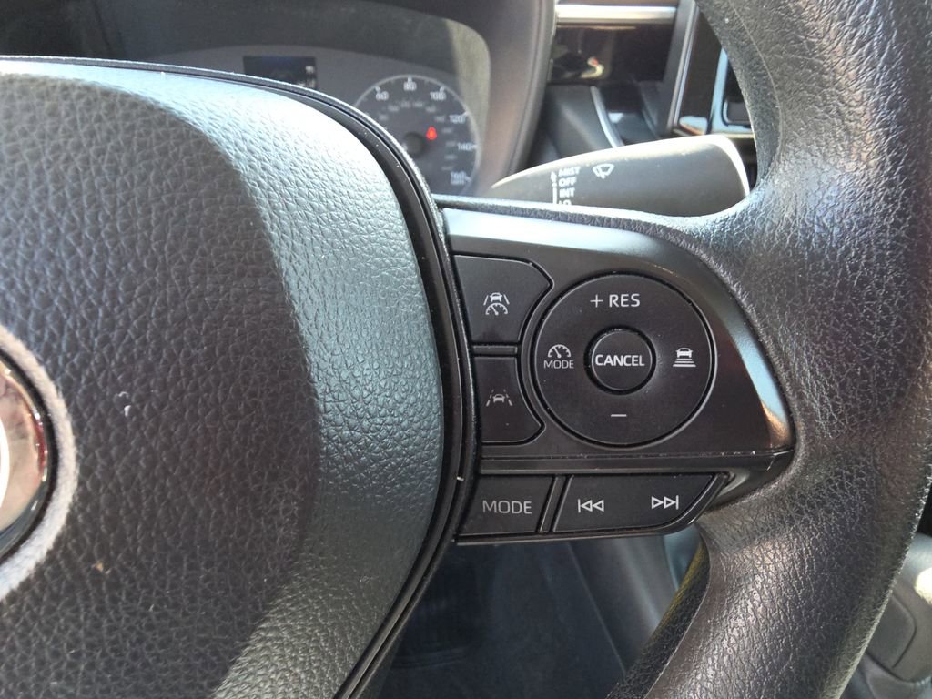 Used 2024 Toyota Corolla LE image 18