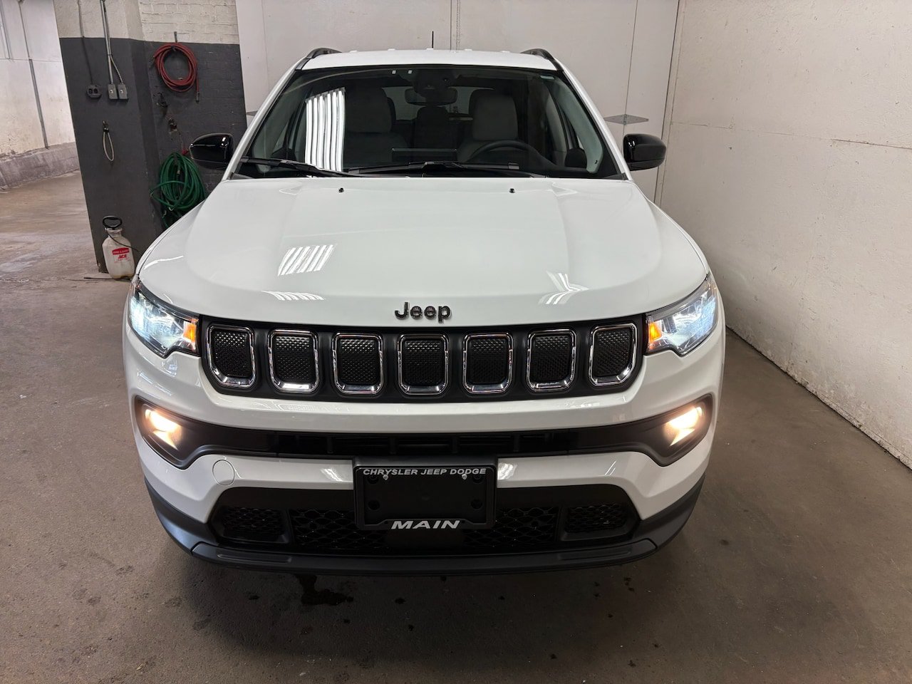 Used 2022 Jeep Compass Latitude AWD/4WD image 5