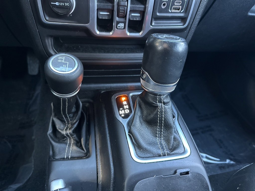 Used 2018 Jeep Wrangler Unlimited Sahara w/ LED Lighting Group image 40