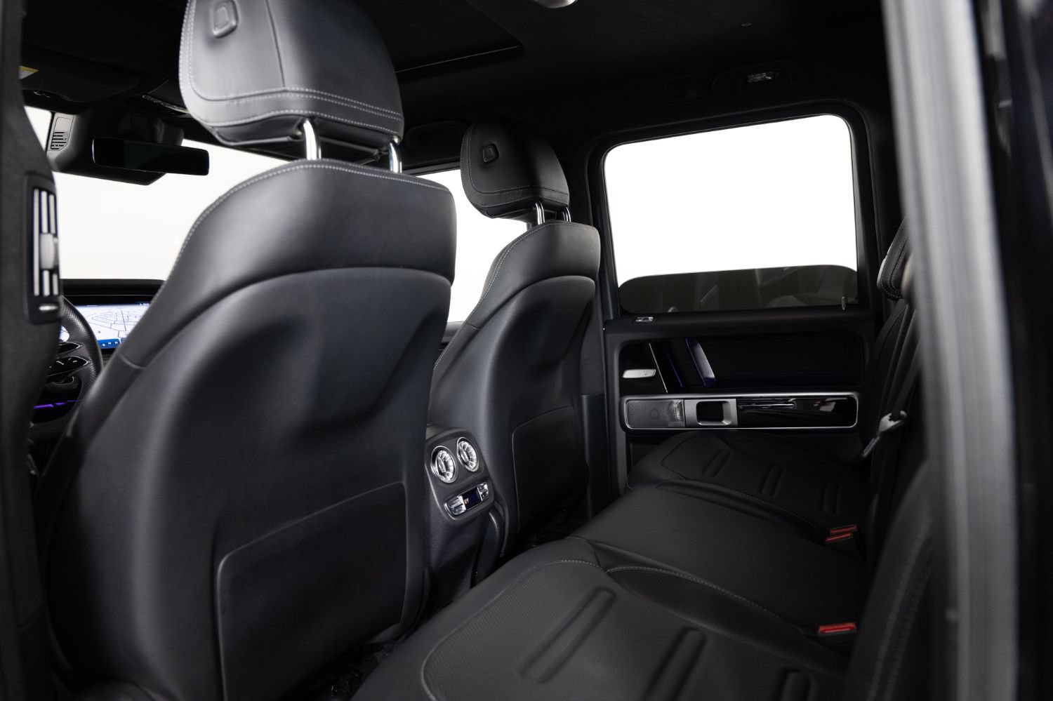 Used 2025 Mercedes-Benz G 550 w/ Exclusive Interior Package image 19