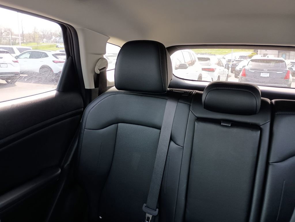 Used 2025 Kia Sportage EX image 12