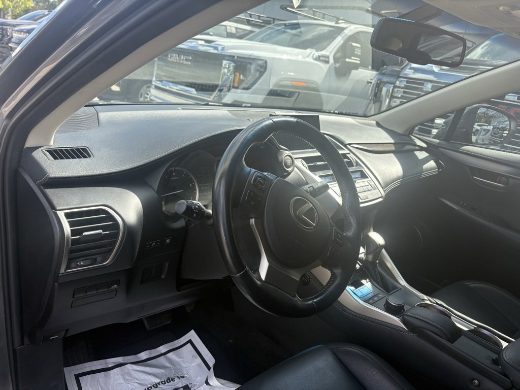 Used 2017 Lexus NX 200t FWD image 7