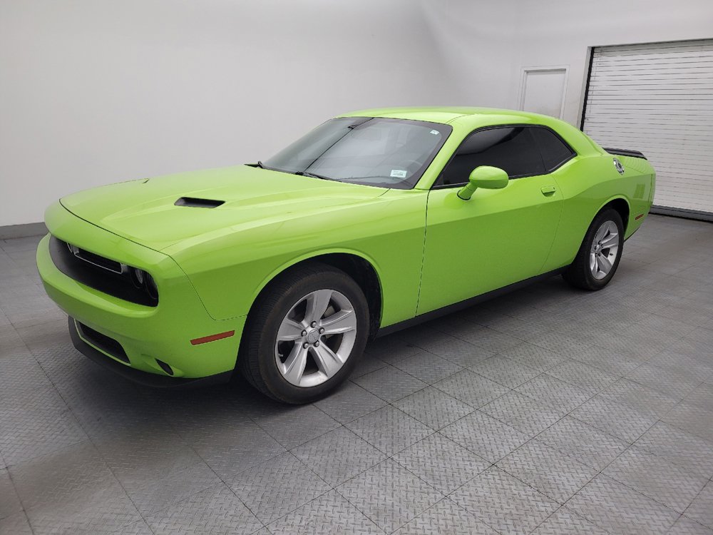 Used 2023 Dodge Challenger SXT RWD image 2