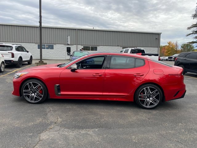 Certified 2022 Kia Stinger GT2 image 5