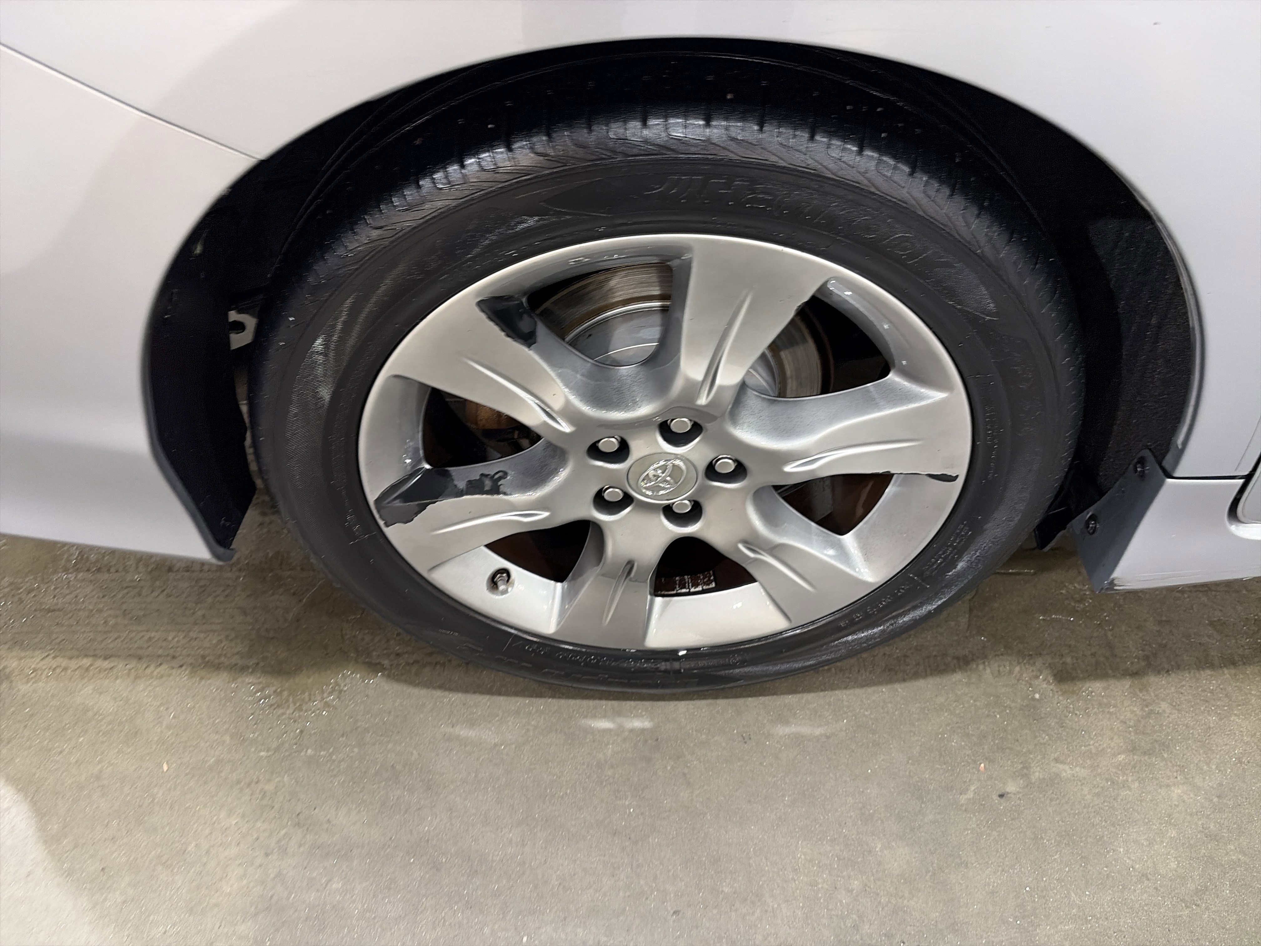 Used 2013 Toyota Sienna SE w/ Premium Pkg w/Entune FWD image 13