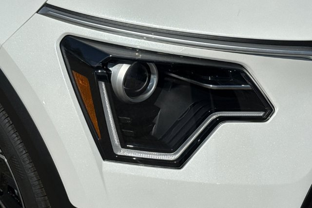 New 2026 Kia Niro LX FWD image 31