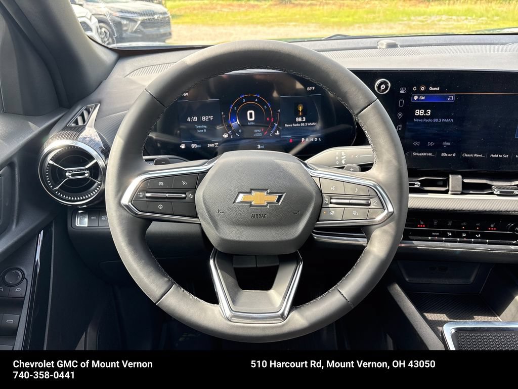 New 2026 Chevrolet Equinox LT w/ LPO, Floor Liner Package AWD/4WD image 18
