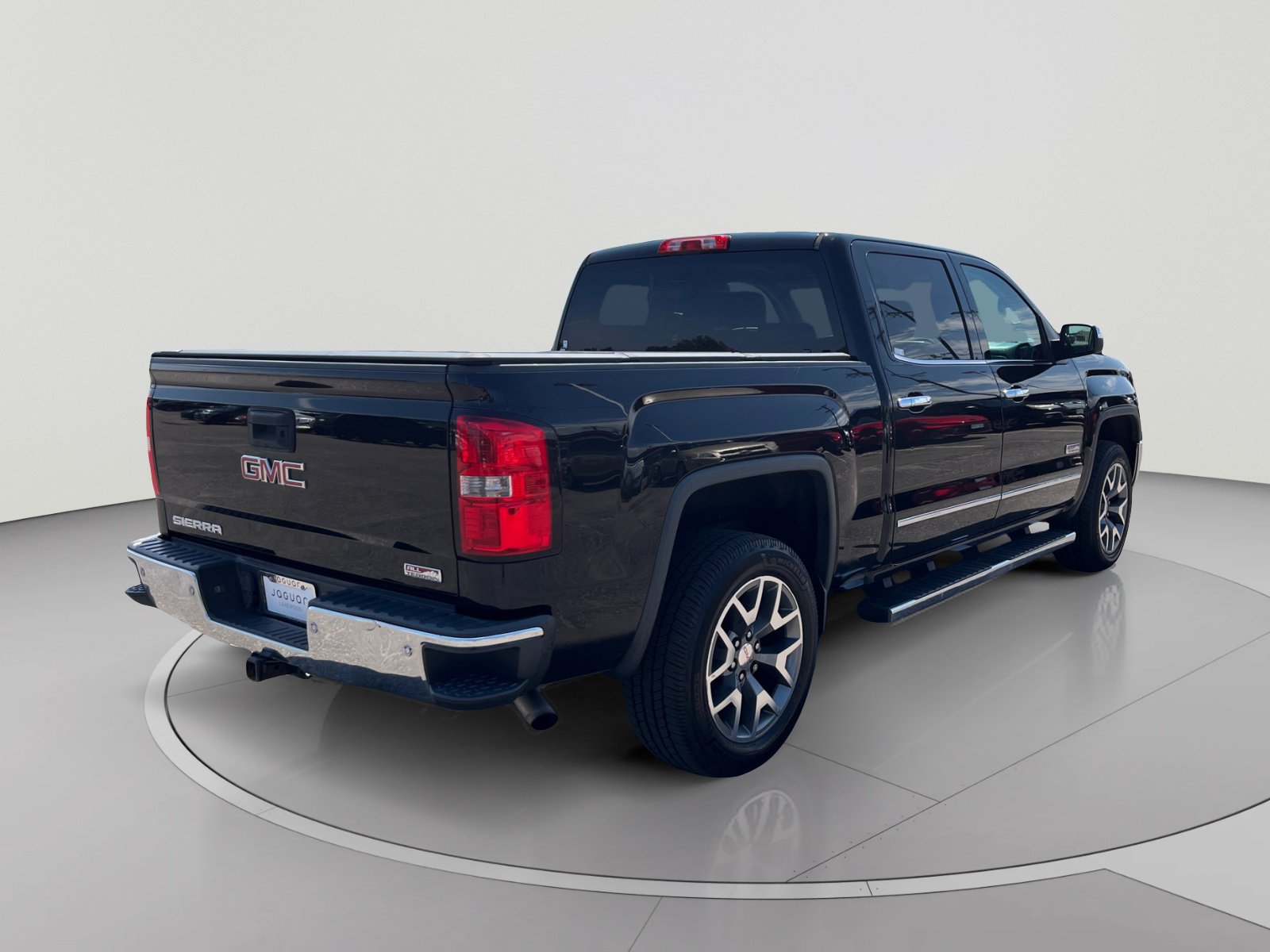 Used 2014 GMC Sierra 1500 SLT w/ All-Terrain Package AWD/4WD image 5