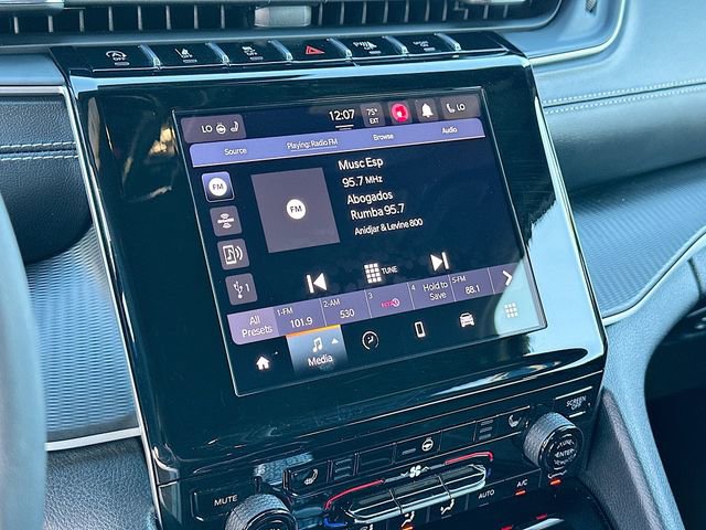 Used 2024 Jeep Grand Cherokee L Altitude image 14