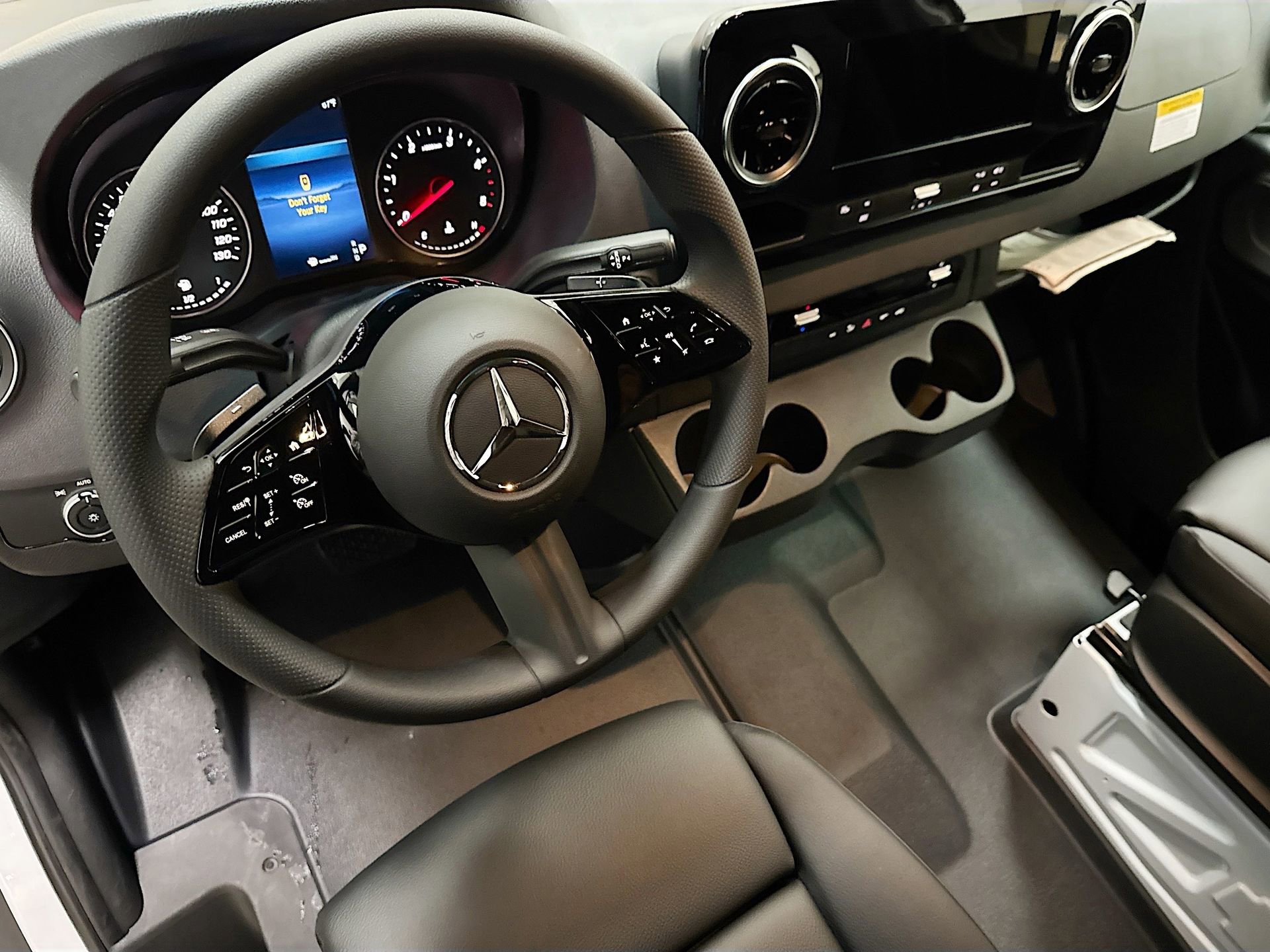 Used 2026 Mercedes-Benz Sprinter 2500 image 22