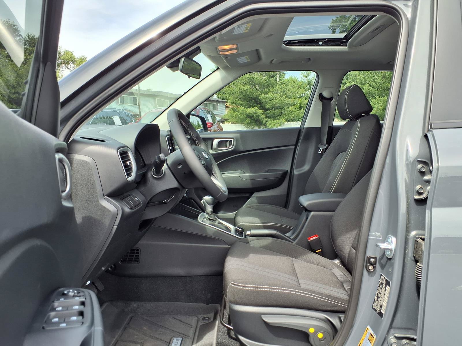 Used 2026 Hyundai Venue SEL FWD image 19