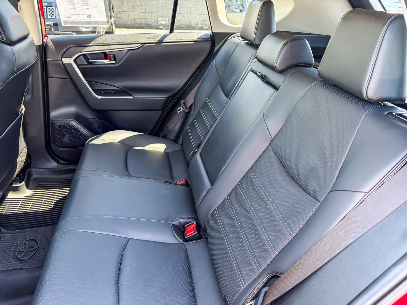 Used 2023 Toyota RAV4 Limited AWD/4WD image 17