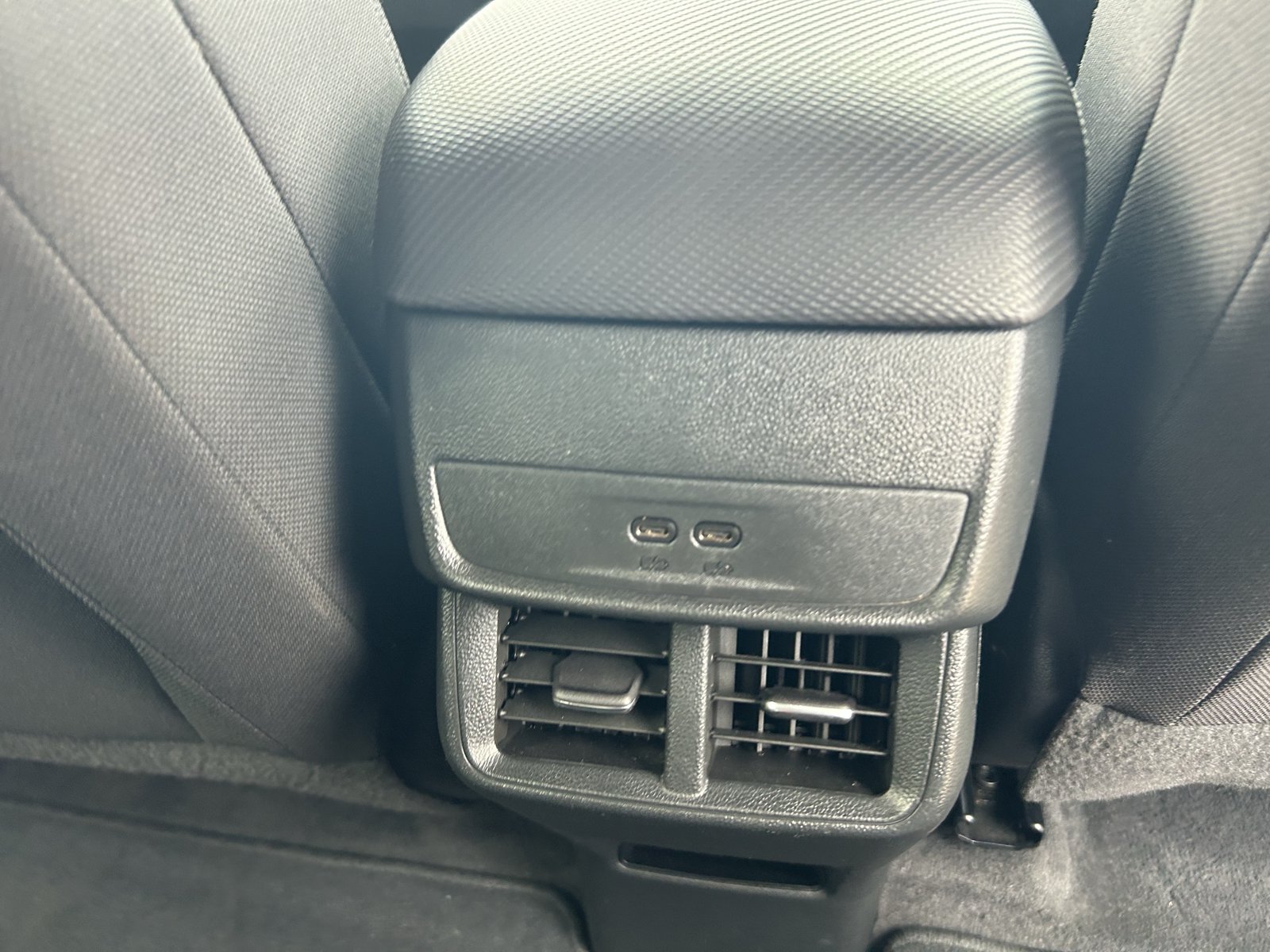 Used 2025 Chevrolet Equinox LT FWD image 15