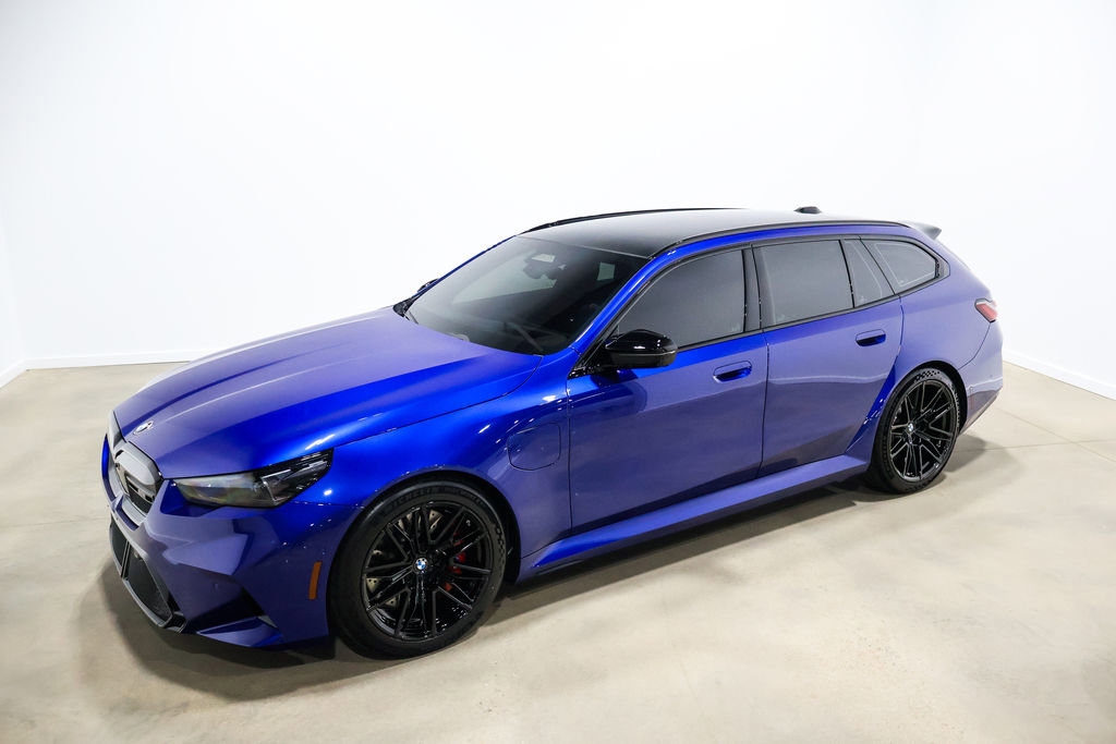 Used 2025 BMW M5 Touring image 15