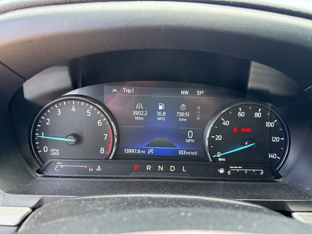 Used 2024 Ford Explorer XLT w/ Equipment Group 202A AWD/4WD image 17