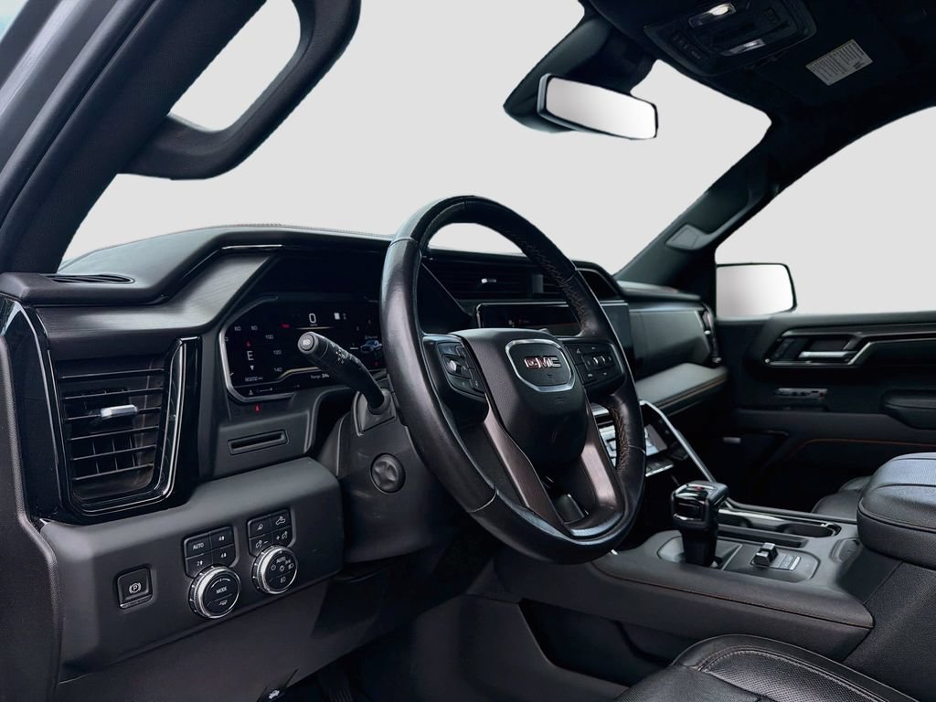 Used 2023 GMC Sierra 1500 AT4 w/ AT4 Preferred Package AWD/4WD image 9