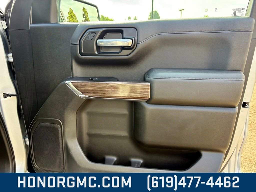 Used 2021 Chevrolet Silverado 1500 LT image 23