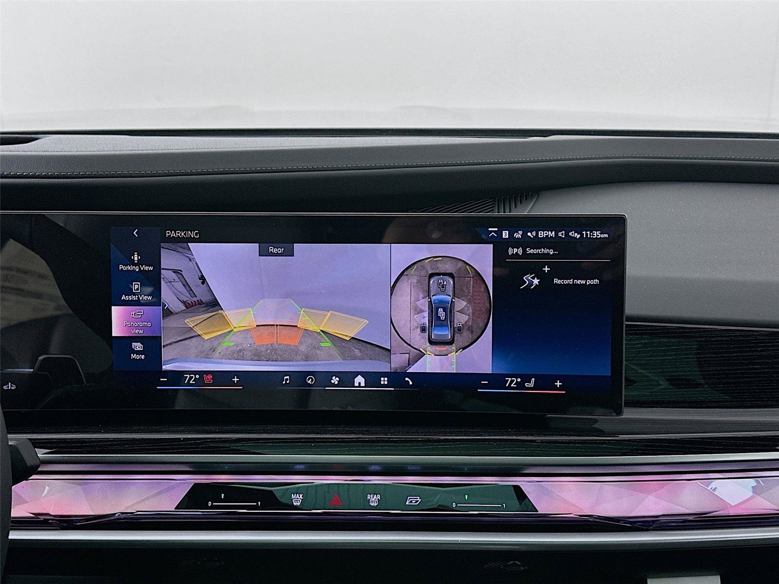 New 2026 BMW 740i xDrive w/ Premium Package image 14