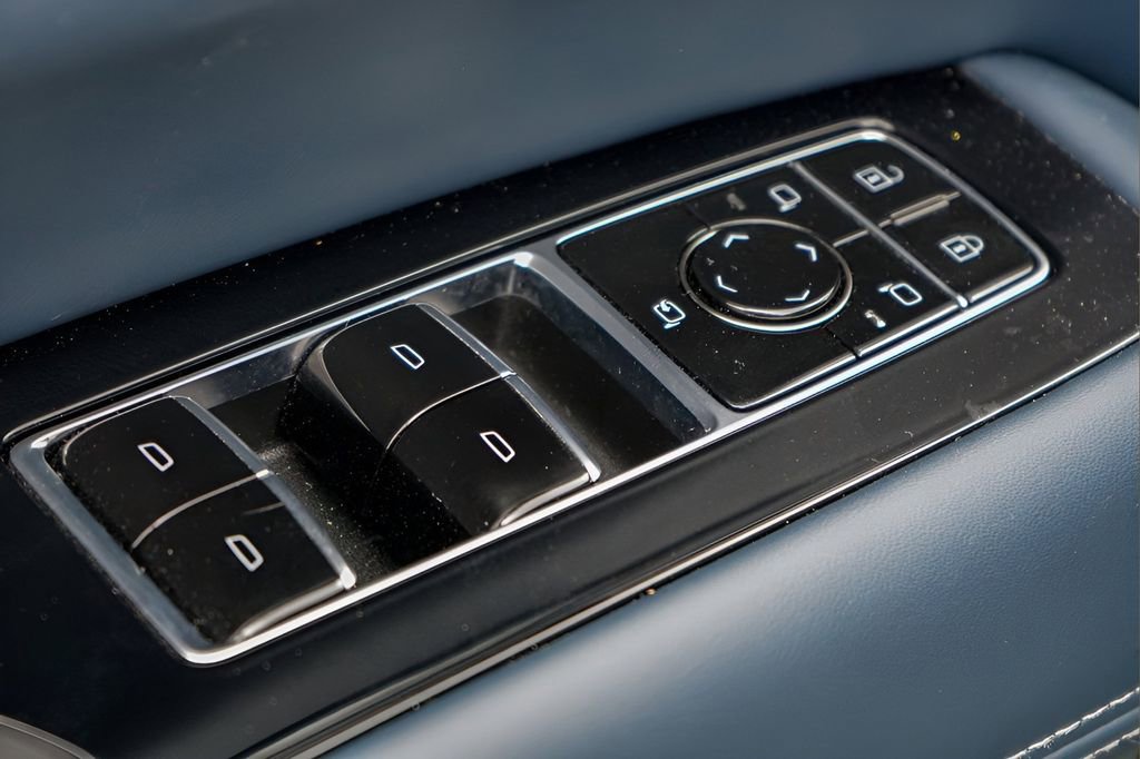 New 2025 Cadillac Escalade IQ Sport 2 AWD/4WD image 17