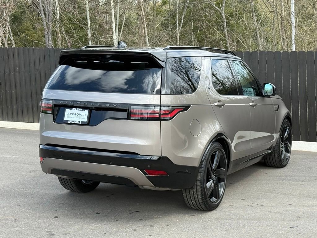 Certified 2025 Land Rover Discovery Dynamic SE image 6