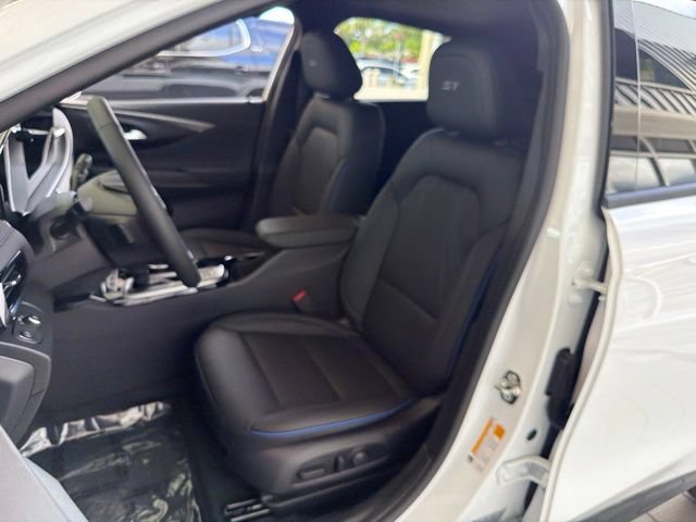 New 2026 Buick Envista Sport Touring w/ Convenience I Package FWD image 13
