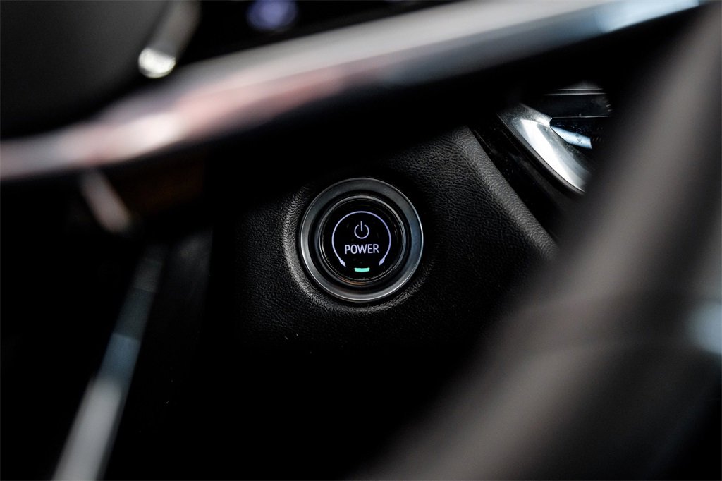 Used 2024 Cadillac Lyriq Luxury w/ LPO, Floor Liner Package image 20