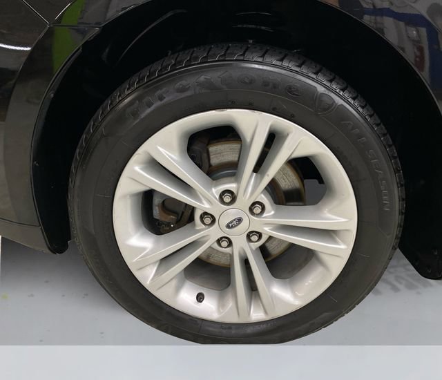 Used 2014 Ford Taurus SEL FWD image 19