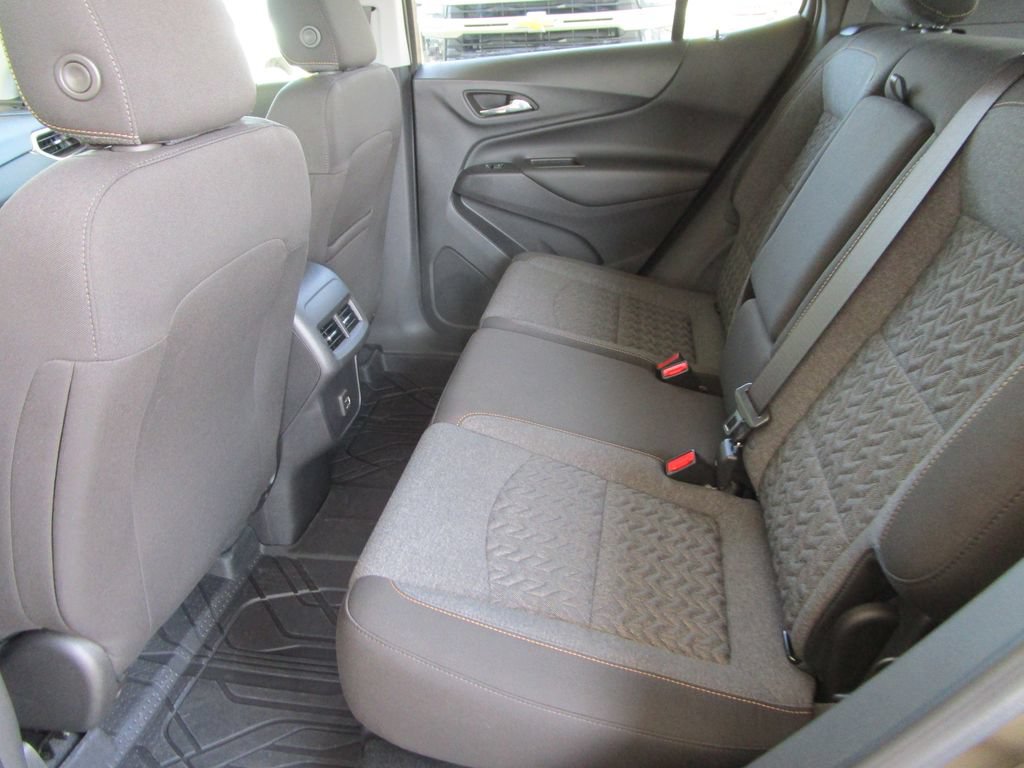 Used 2023 Chevrolet Equinox LT FWD image 20