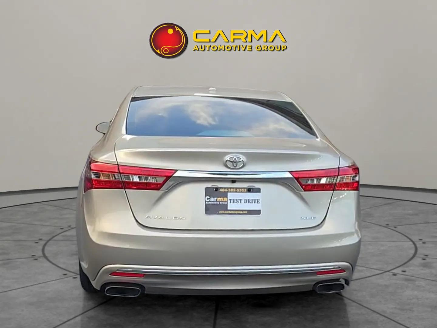 Used 2018 Toyota Avalon XLE Premium image 5