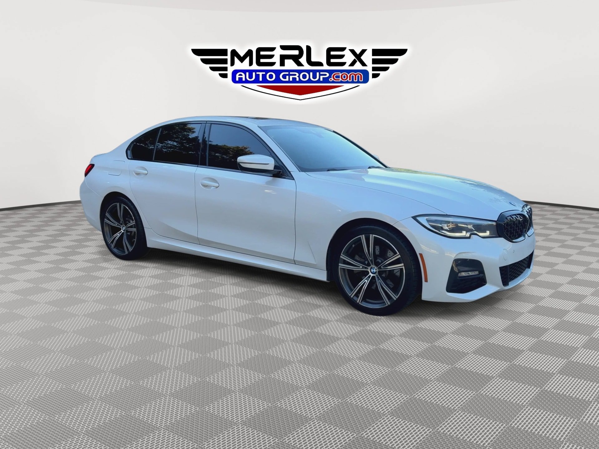 Used 2022 BMW 330i xDrive Sedan w/ M Sport Package AWD/4WD image 2