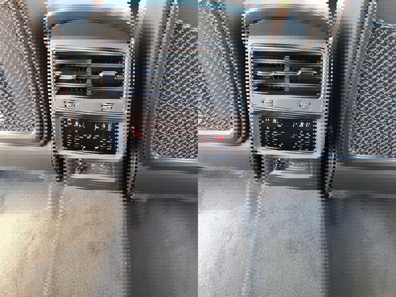 New 2026 Audi RS Q8 performance image 12