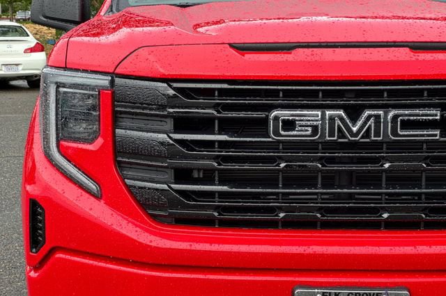 Used 2025 GMC Sierra 1500 Elevation w/ LPO, Elevation Black Package AWD/4WD image 47