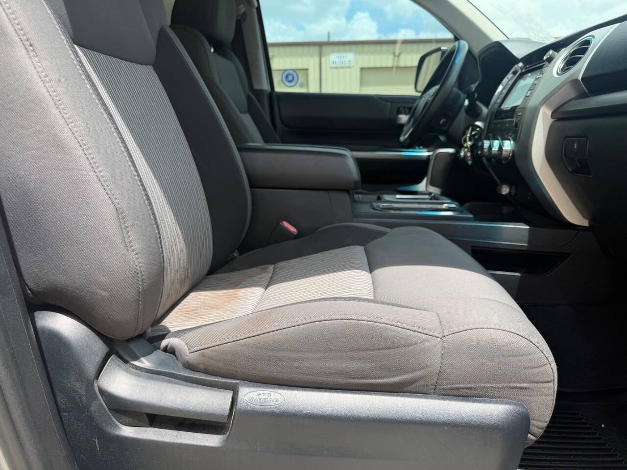 Used 2017 Toyota Tundra SR5 w/ SR5 Upgrade Package AWD/4WD image 15
