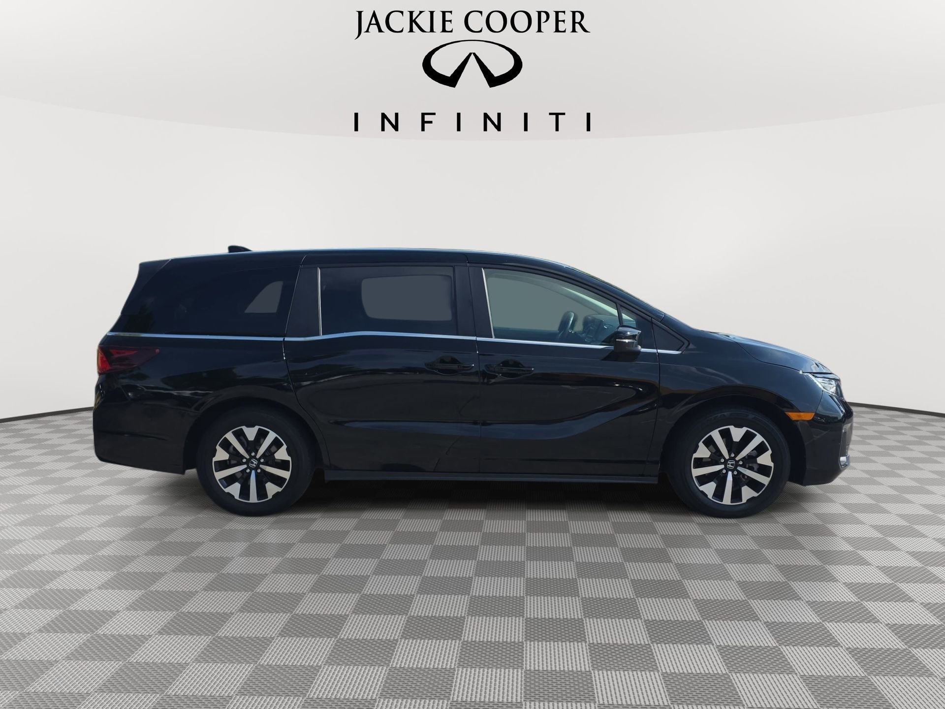 Used 2025 Honda Odyssey EX-L image 4