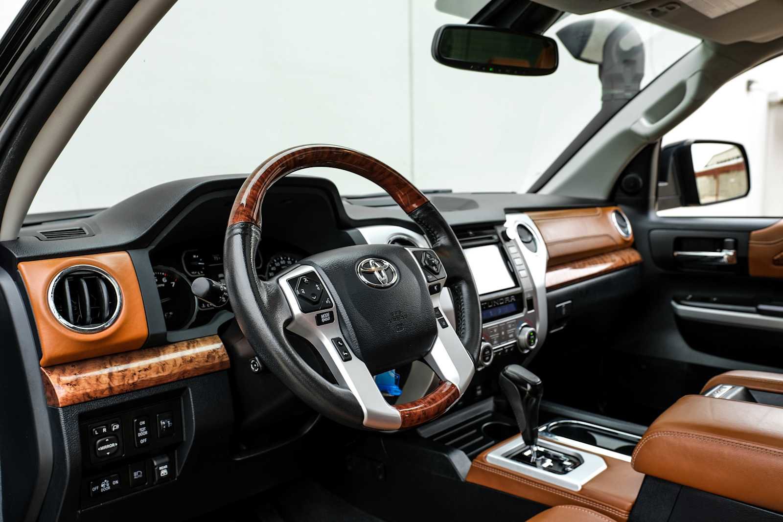 Used 2019 Toyota Tundra 1794 Edition AWD/4WD image 3