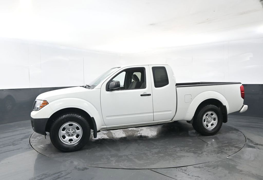 Used 2020 Nissan Frontier S image 2