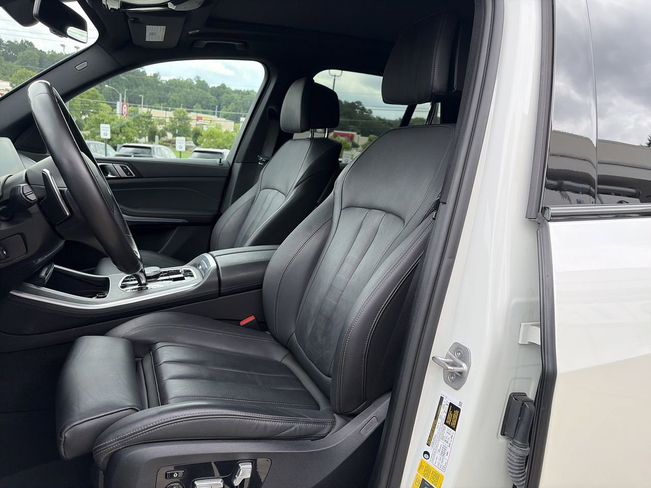 Used 2022 BMW X5 xDrive45e w/ M Sport Package AWD/4WD image 14