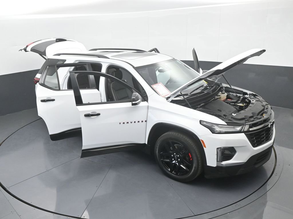 Used 2023 Chevrolet Traverse Premier w/ Redline Edition image 83