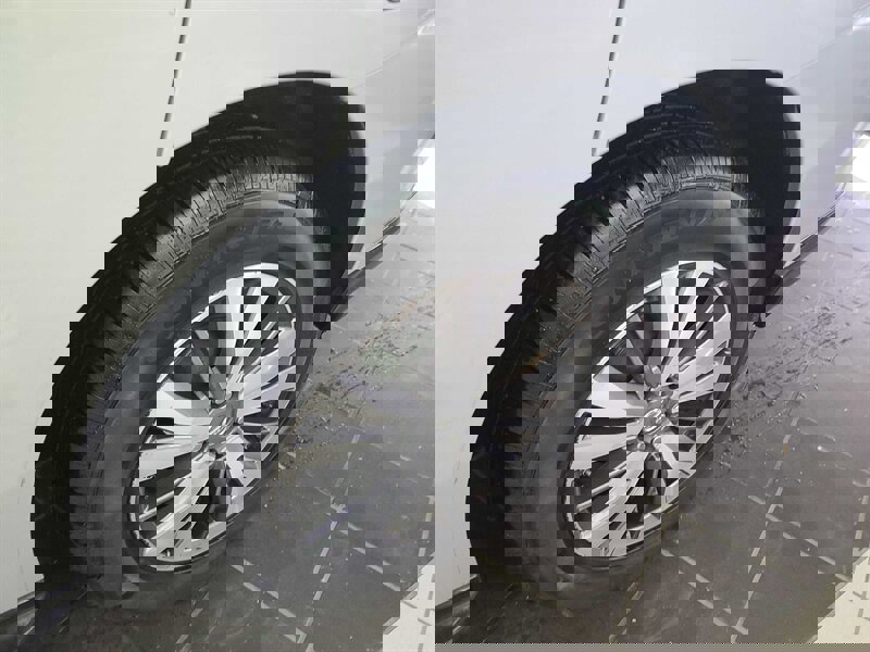 Used 2017 Nissan Pathfinder SV image 36