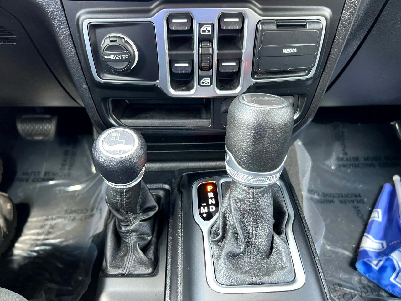 Used 2021 Jeep Gladiator Sport image 17