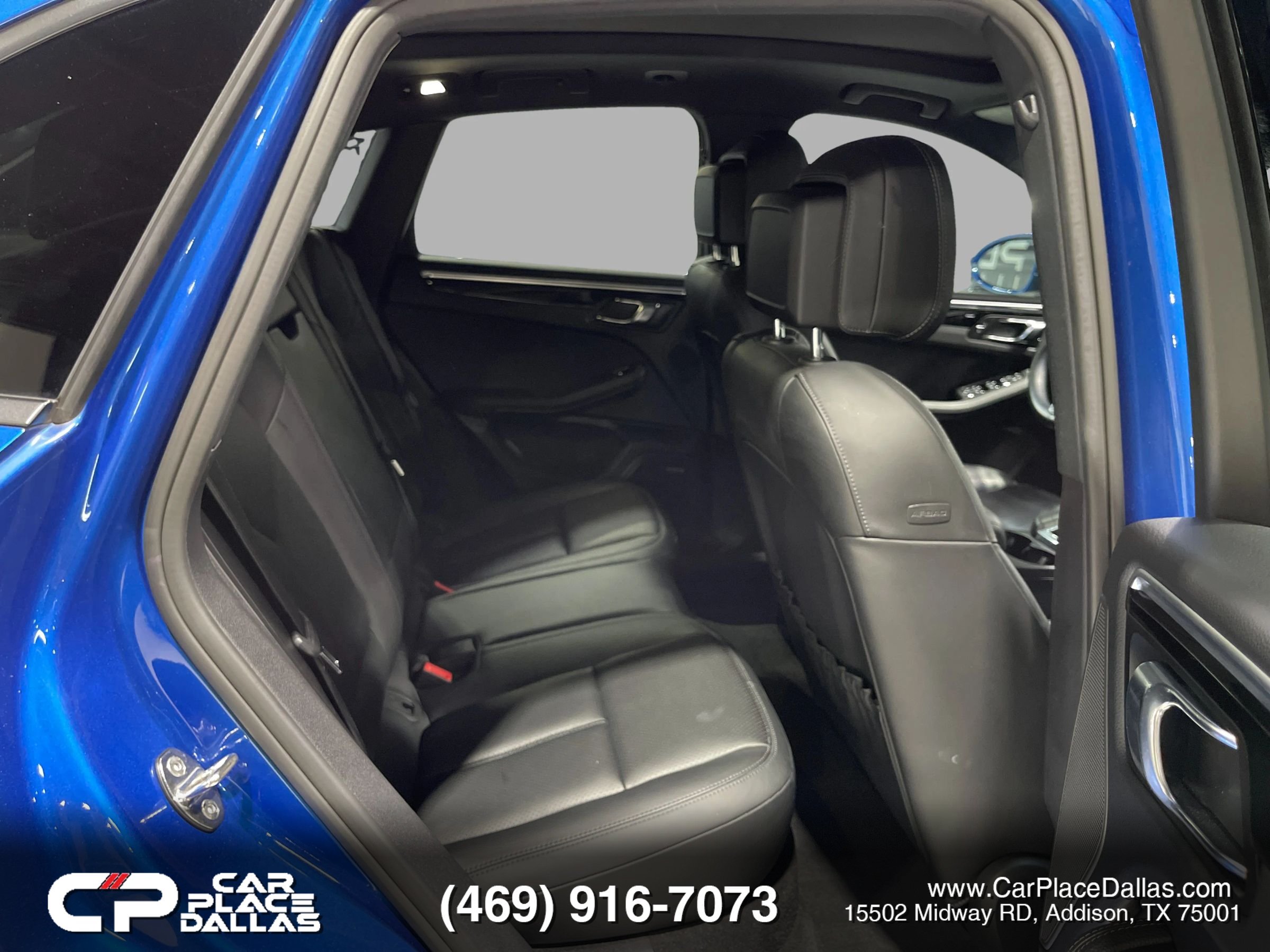 Used 2018 Porsche Macan AWD/4WD image 27