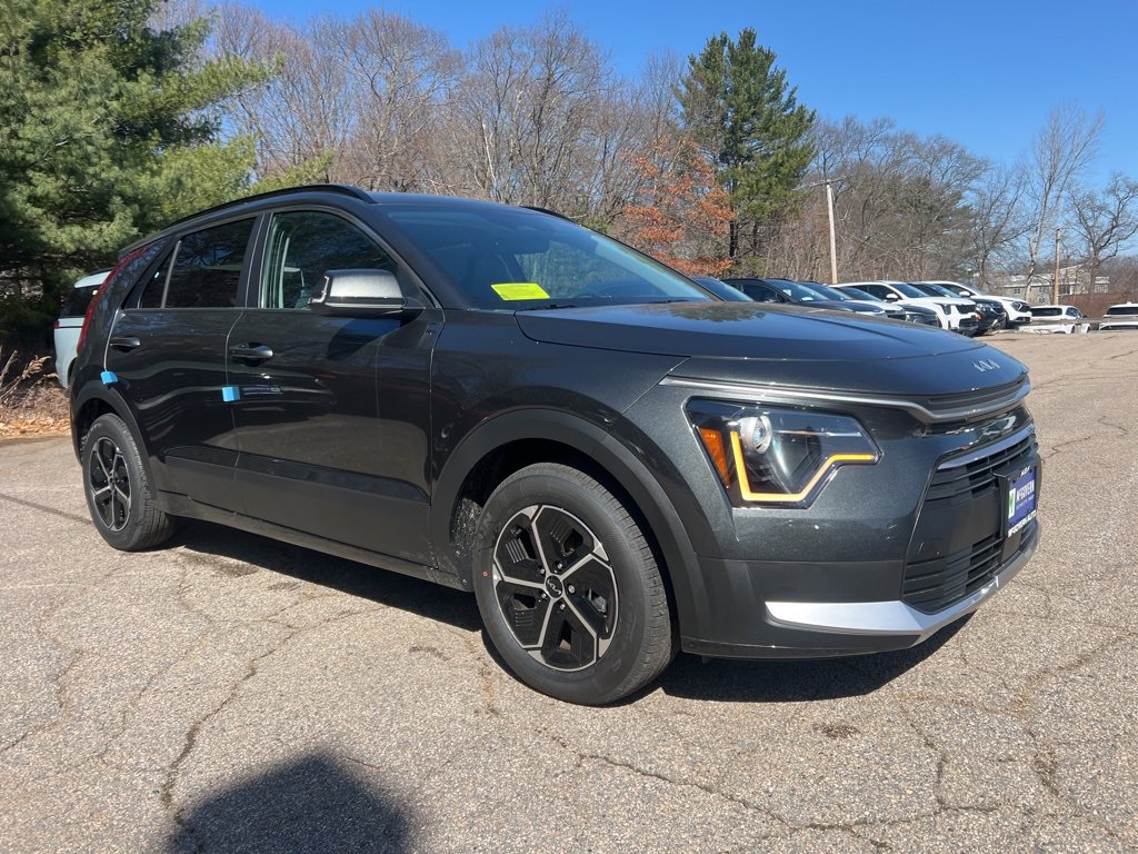 New 2025 Kia Niro EX w/ EX Cold Weather Package image 5