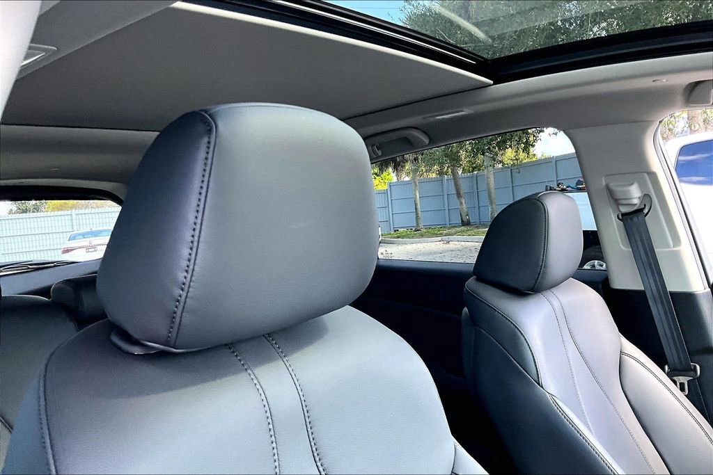 Used 2024 Acura RDX SH-AWD image 22