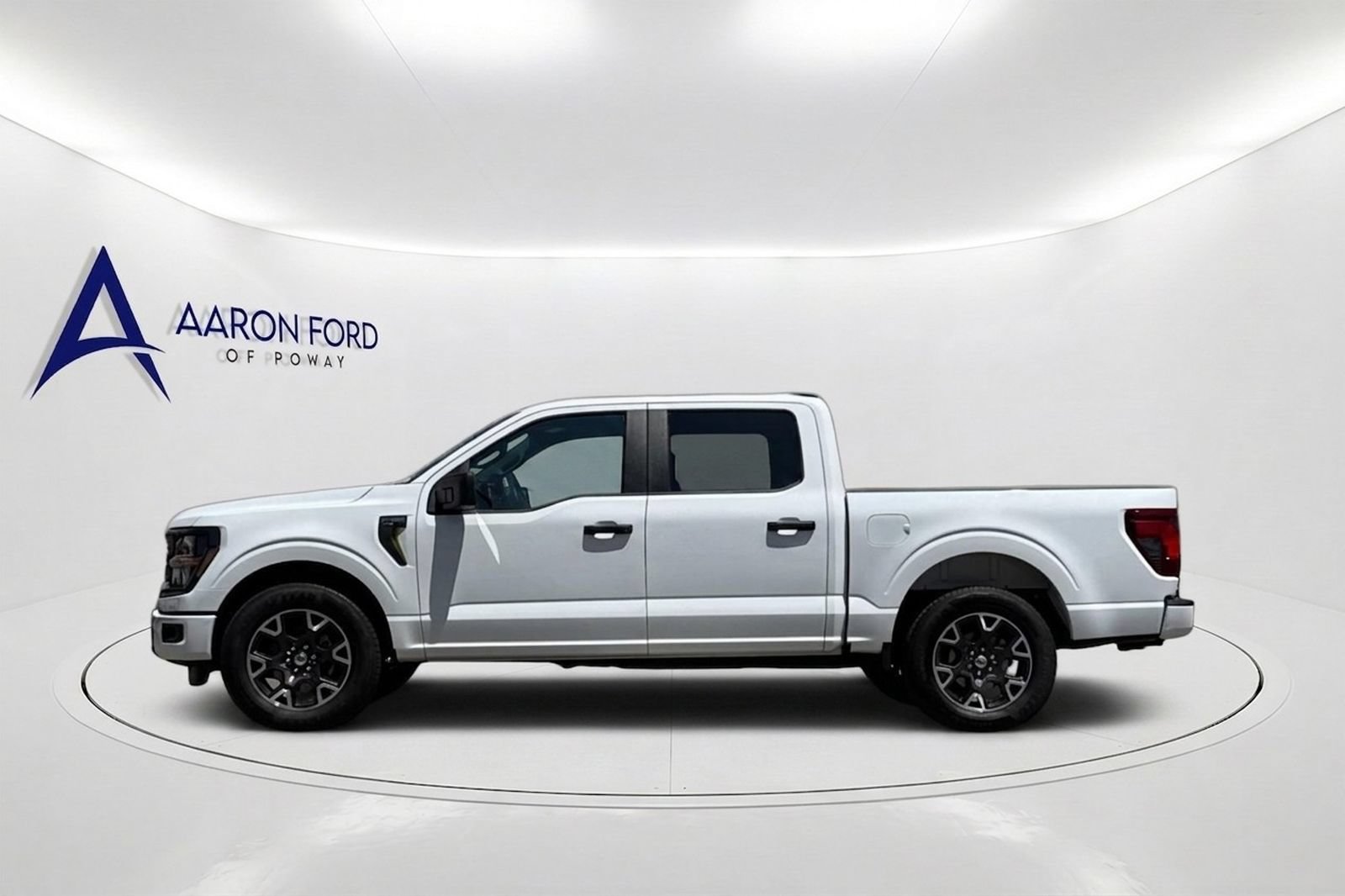 Used 2024 Ford F150 STX RWD image 2