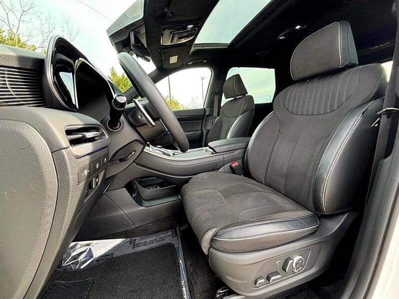 Used 2025 Hyundai Palisade Calligraphy image 36